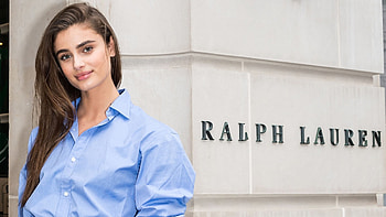 Smiling Taylor Marie Hill Girl Model Is Standing In Wall Background Wearing Blue Shirt Girls HD wallpaper