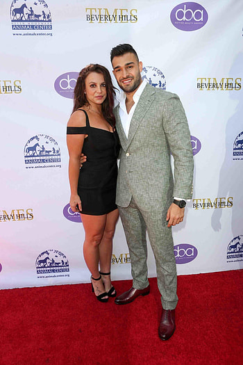 Sam Asghari, How much Britney Spears misses him HD phone wallpaper