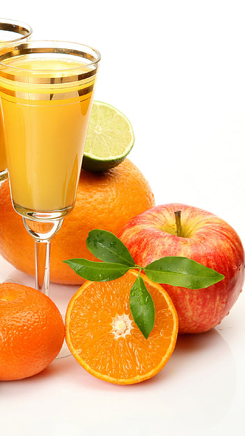Fruit juice fusion, Apple and orange delight, Vibrant , Refreshing sweetness HD phone wallpaper