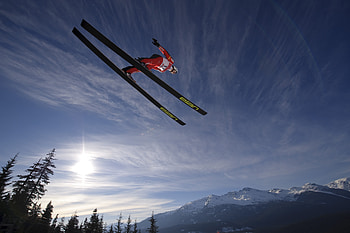 Sports, Sky, Mountains, Sun, Flight, Bounce, Jump, Skier, Skiing HD wallpaper