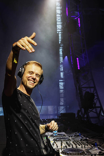 EDM Festival, Armin Van Buuren HD phone wallpaper