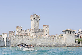 Lake Garda, Beautiful vacation, Pomponetti getaway, Unforgettable experience HD wallpaper