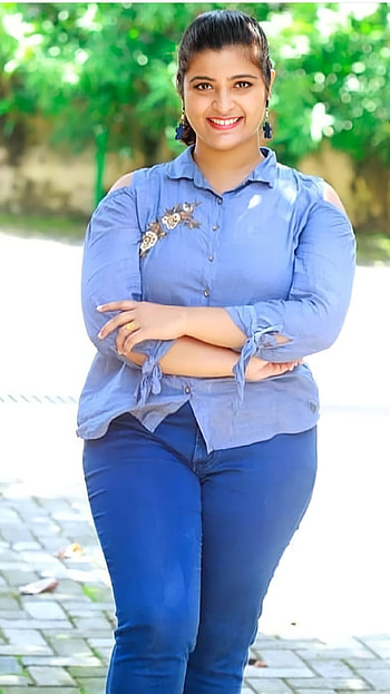 Shalu Kurein, malayalam actress HD phone wallpaper