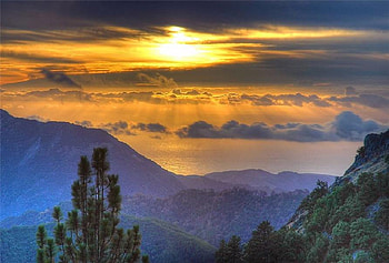 Nearly on Top of the World, beautiful, clouds, trees, view, sky, mountains, sunset, ocean, stunning HD wallpaper