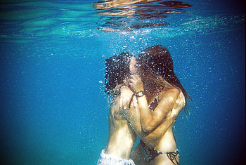 Underwater love, other, water, woman, man HD wallpaper
