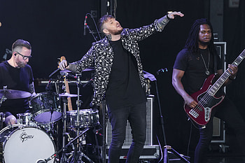 James Arthur, One Republic tour, Fitz and the Tantrums, Toronto concert HD wallpaper