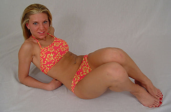 karen......, feet, toes, girl, legs HD wallpaper