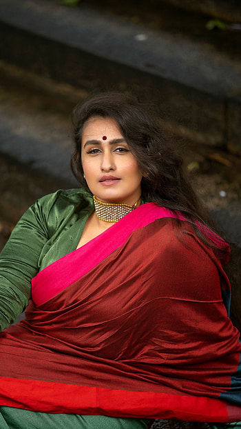 Kavitha Nair, malayalam actress, model, saree beauty HD phone wallpaper