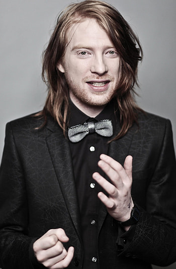 Domhnall Gleeson, Versatile actor, Bill Weasley portrayal, Harry Potter cast HD phone wallpaper