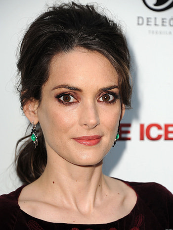 Winona Ryder, Movie roles, Iconic actress, Celebrity HD phone wallpaper