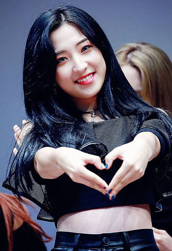 WJSN (Cosmic Girls), Eunseo's allure, K-pop girls, Otosection feature HD phone wallpaper