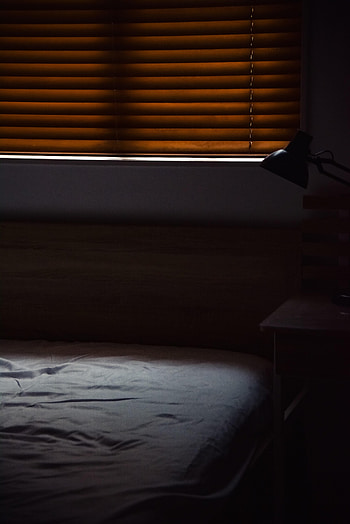 Miscellanea, Miscellaneous, Lamp, Room, Jalousie, Bed HD phone wallpaper