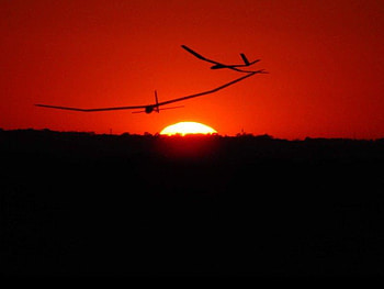 Gliding at Sunset, night, gliders, sunset, red HD wallpaper