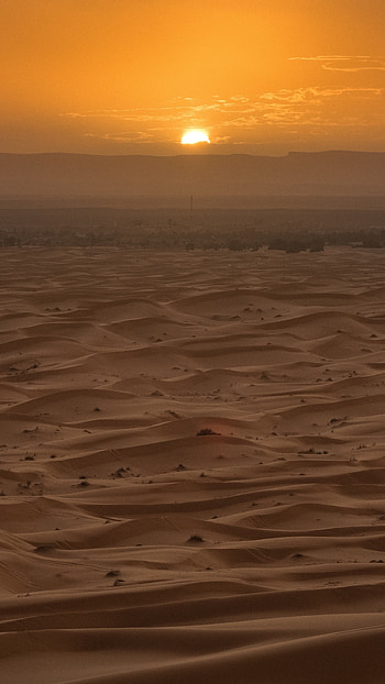 Gobi Desert, Desert sunset, Awe-inspiring beauty, Tranquility HD phone wallpaper