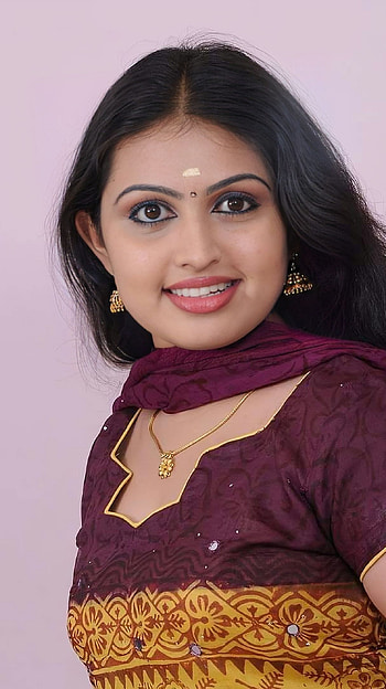 Meera Muralidharan, malayalam actress HD phone wallpaper