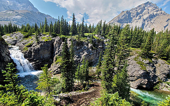 Hiking view in Alberta, river, waterfall, trees, sky, canada, rocks, mountains HD wallpaper
