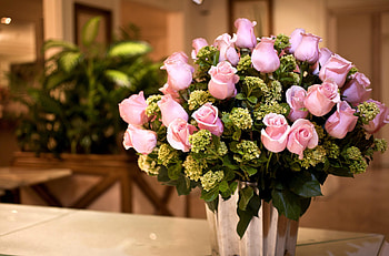 Flowers, Roses, Bouquet, Vase, Handsomely, It's Beautiful HD wallpaper