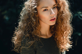 Lisa Alexanina Face, lisa-alexanina, girls, model, hairs, curly-hairs HD wallpaper