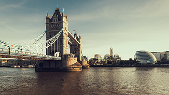 City Hall, London Skyline HD wallpaper