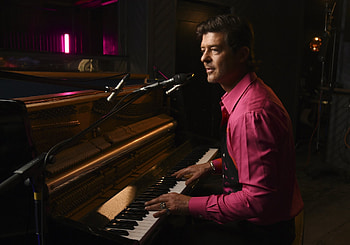 Robin Thicke, In the Thicke of it, Overcoming challenges, Resilience HD wallpaper
