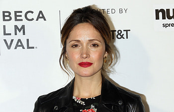 Rose Byrne, Spy movie, Bridesmaids star, Controversy HD wallpaper
