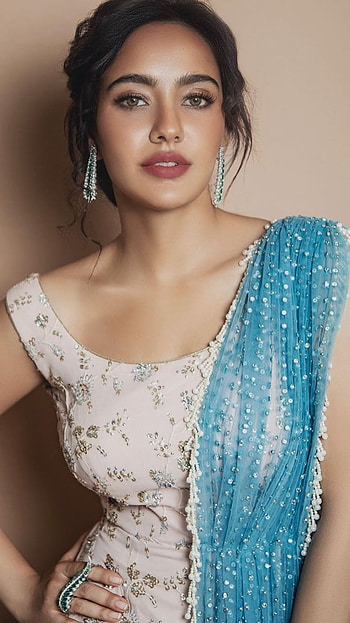 Neha Sharma, Bollywood, Neha Sharma Actress HD phone wallpaper