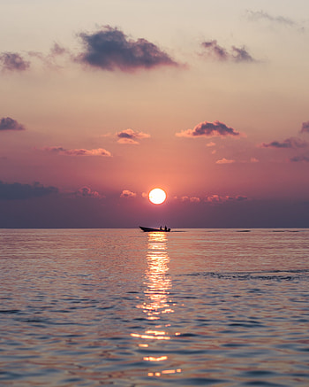 Nature, Sunset, Sea, Horizon, Boat, Maldives, Todd HD phone wallpaper