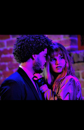 Night Teeth, Netflix, couple, performing arts, ghost face, horror, vampire, sfondi, Halloween, sovrannaturale HD phone wallpaper