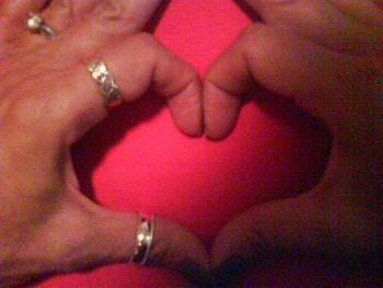 heart hands, love hands, hearts of love, heart hands 4u HD wallpaper