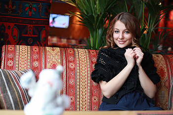 Being Comfy, cute, Nikia Ahe, model, brunette HD wallpaper