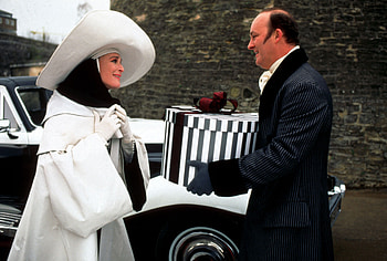 Glenn Close, 102 Dalmatians HD wallpaper