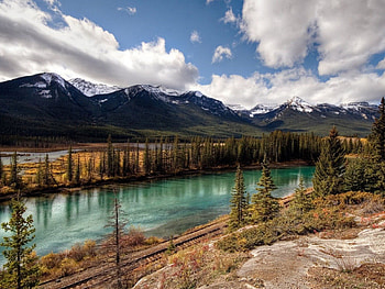 Near the lake, nountain, sly, clouds, nature, lake HD wallpaper