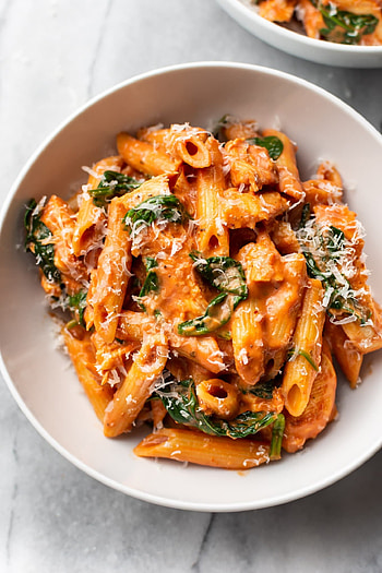 Tomato spinach chicken, Pasta salt lavender HD phone wallpaper