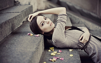 Girl Laying On Stairs, girls, flowers, graphy HD wallpaper