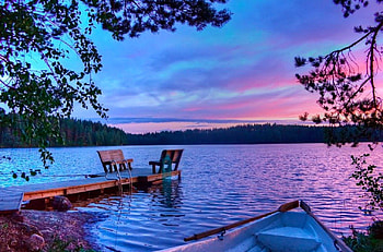 Calm sunset lake, river, boat, colorful, lakeshore, colors, pier, dusk, nice, beach, quiet, chairs, shore, trees, amazing, sunset, afternoon, beautiful, lake, summer, rest, clouds, nature, sky, riverbank, lovely HD wallpaper