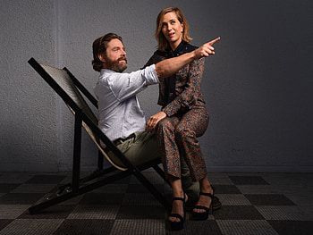 Kristen Wiig, Feet, Foot fetish, Wikifeet HD wallpaper