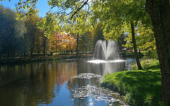 Park with Fountain, Latvia, water, fountain, park, autumn HD wallpaper