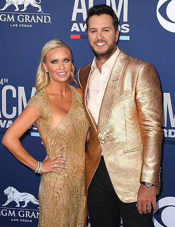 Luke Bryan music, Caroline Boyer, Relationship timeline HD phone wallpaper