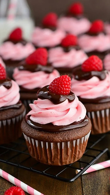 Cupcake, Little, Sweet Cupcake HD phone wallpaper