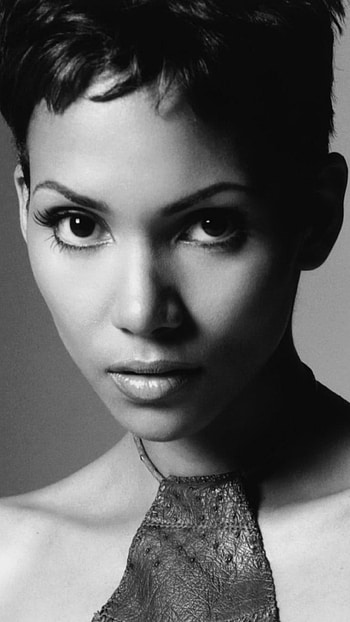 Halle Berry, for 8 Plus, Beautiful celebrity, Stunning visuals HD phone wallpaper