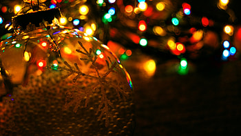 Christmas ball, Christmas Lights HD wallpaper