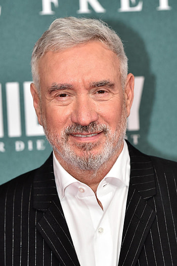 Roland Emmerich: spricht ber homosexualitt HD phone wallpaper