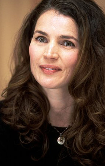 Concordia, Beautiful actresses, Julia Ormond, Worldnewsinn HD phone wallpaper