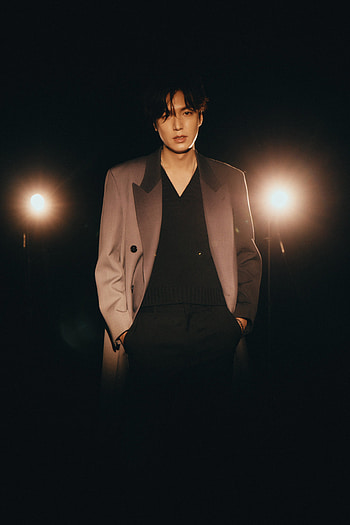 Lee Min-ho , Actor's charisma, Iconic roles, Charming smile HD phone wallpaper