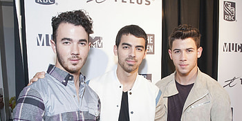 Jonas Brothers , High quality designs, Stylish band visuals, Music lovers' delight HD wallpaper