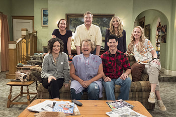 John Goodman, Roseanne, The Conners Spinoff HD wallpaper