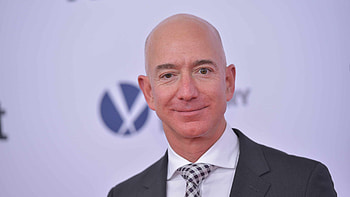 Jeff Bezos, Portraits in , Visionary leadership, Tech revolution HD wallpaper