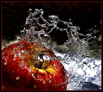 Washing Apple, washing, graphy, apple, nature, nice HD wallpaper