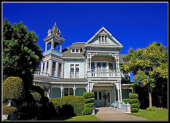 Timeless beauty, three story, house, bushes, pillars, grass, landscaped yard, old, porch, trees, white and blue HD wallpaper