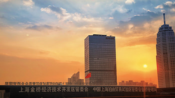 city, sunlight HD wallpaper